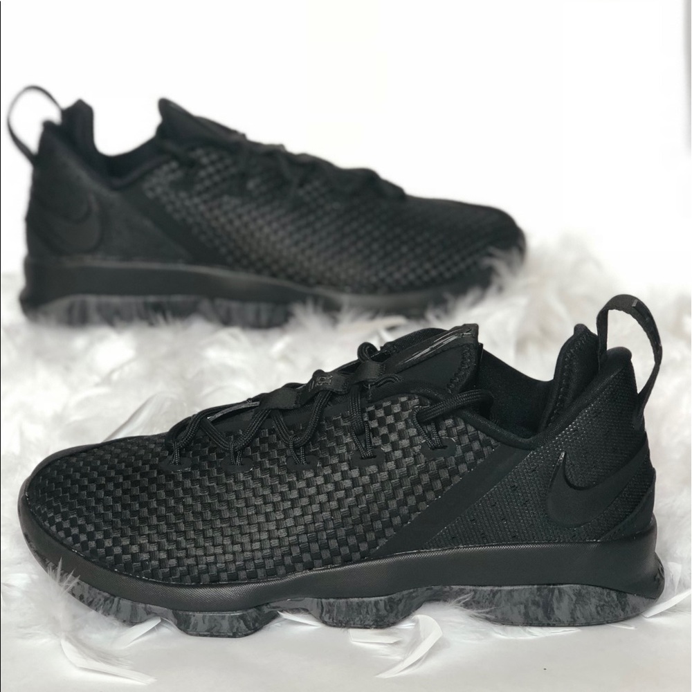 Nike LeBron James XIV Low sz 10  Black